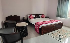 Aachman River And Valley View Resort Dharamshala - A Riverside Resort With Balcony View